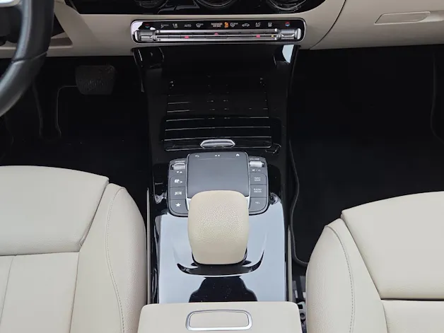 Mercedes-Benz A 250e Progressive