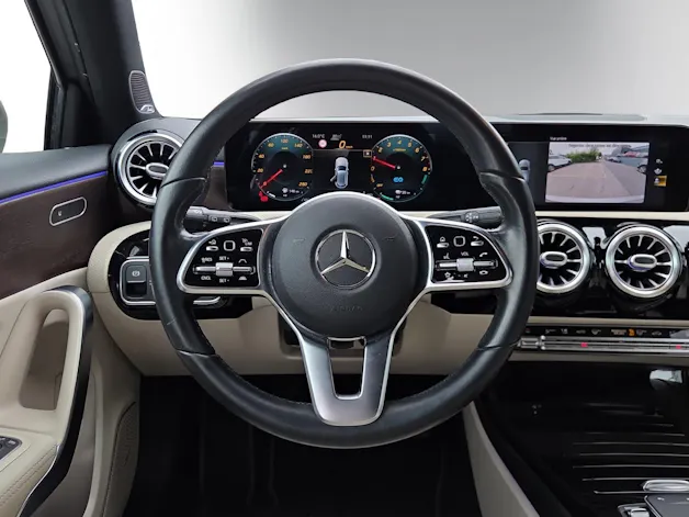 Mercedes-Benz A 250e Progressive