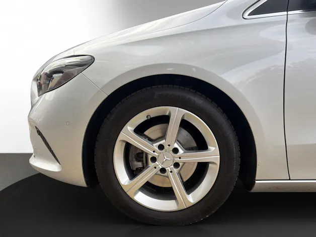 Mercedes-Benz B 200 Progressive