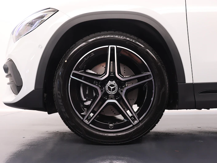 immagine del veicolo MERCEDES-BENZ GLA 250