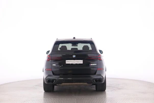 Fahrzeugbild BMW X5 M60i xDrive