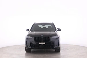 Fahrzeugbild BMW X5 M60i xDrive