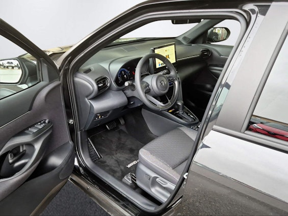 Vehicle image 5 Vehicle image 5