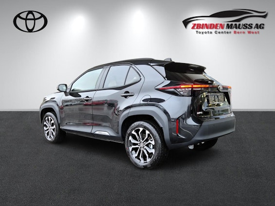 Vehicle image 3 Vehicle image 3