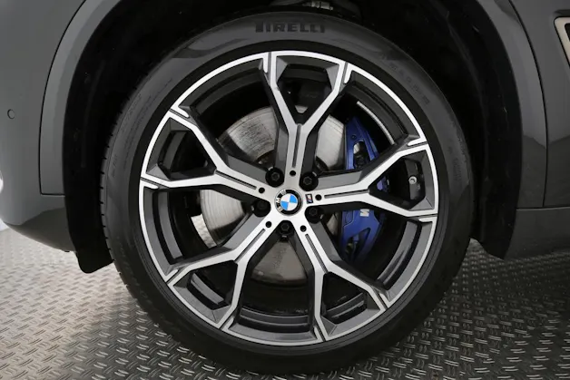 BMW X5 M50i xDrive