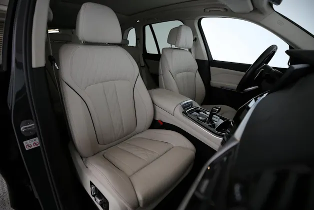 BMW X5 M50i xDrive