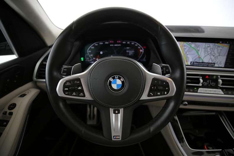 Vehicle image BMW X5