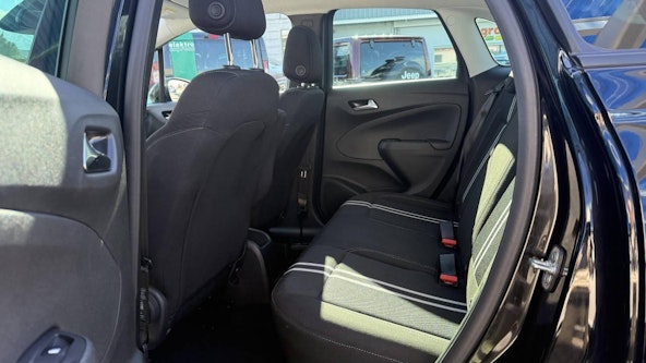 Vehicle image 8 Vehicle image 8