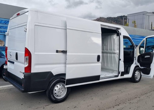 Vehicle image 5 Vehicle image 5