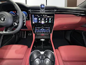 Maserati Grecale 2.0 Hybrid Modena