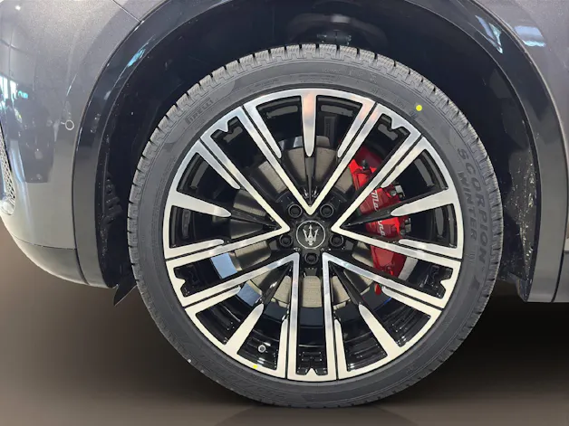 Maserati Grecale 2.0 Hybrid Modena