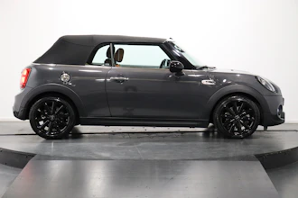 https://vehicle.imgix.net/4195489/6307247e-7a6e-444a-adfc-08a44702a817.JPG