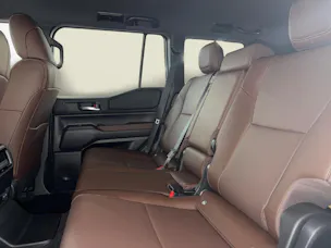 Toyota Land Cruiser 2.8 D 48V Style