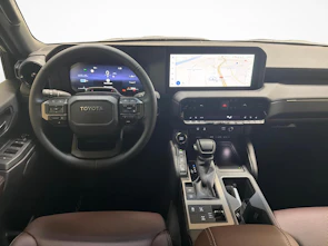 Fahrzeugbild TOYOTA Land Cruiser 2.8 D 48V Style