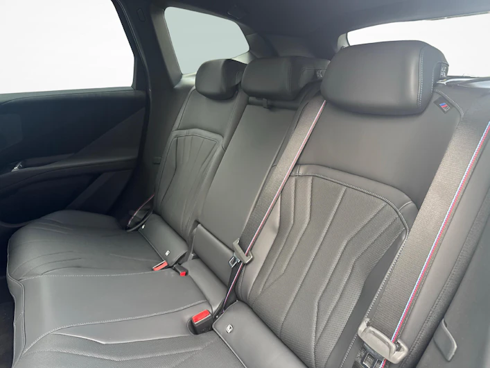 immagine del veicolo BMW iX3