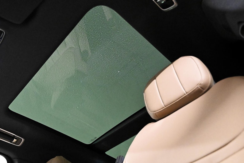 Vehicle image LAND ROVER RANGE ROVER