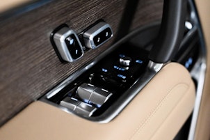 Vehicle image LAND ROVER Range Rover 3.0 I6 P460e SE