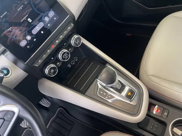 Renault Captur 1.6 E-Tech Plug-in Initiale