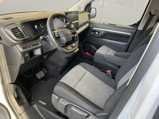 Toyota PROACE Verso L1 2.0 D Trend