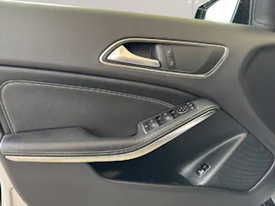 Mercedes-Benz GLA 200 Urban