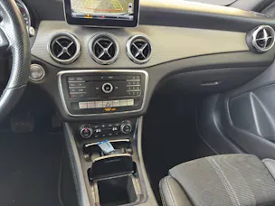 Mercedes-Benz GLA 200 Urban