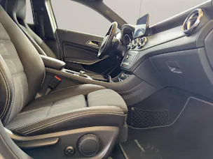 Mercedes-Benz GLA 200 Urban