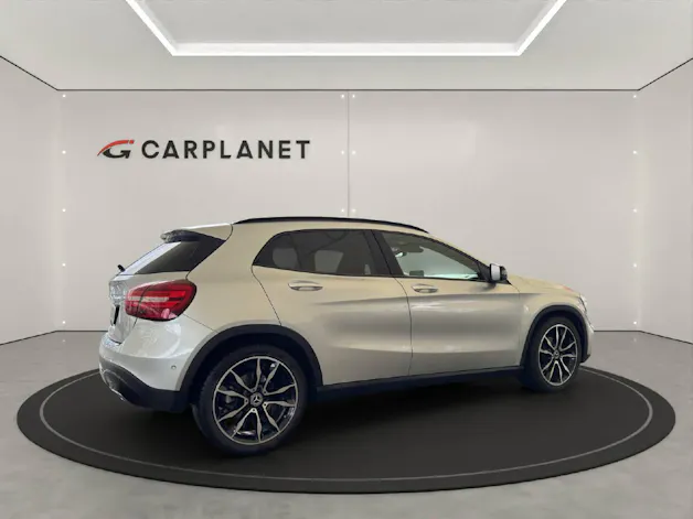 Mercedes-Benz GLA 200 Urban