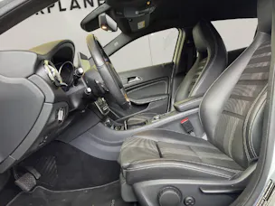 Mercedes-Benz GLA 200 Urban