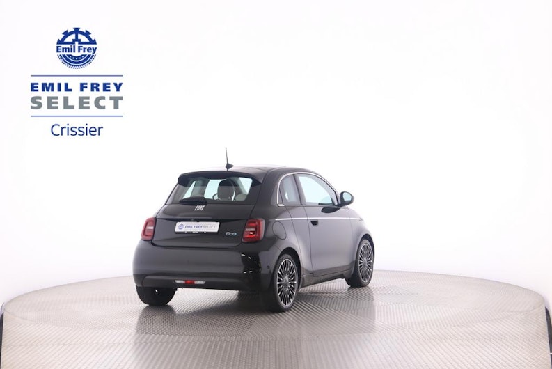 Vehicle image FIAT 500