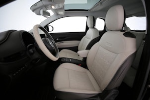 Vehicle image FIAT 500 La Prima 3+1