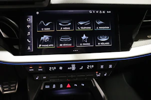 Fahrzeugbild AUDI S3 Sportback 2.0 TFSI quattro S-Tronic