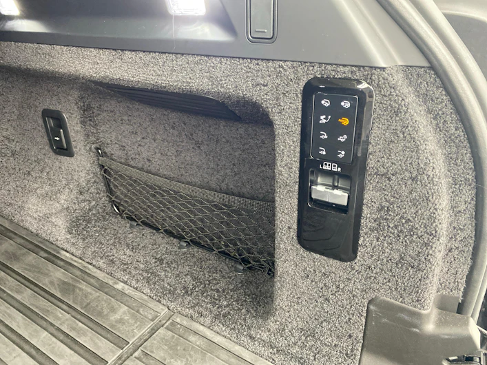 Fahrzeugbild LAND ROVER RANGE ROVER