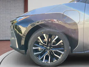 Toyota bZ4X Premium AWD inkl. Winterräder / Gratisservice 4 Jahre, 60000 Km ab 1. IV