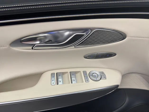 Genesis GV70 Electrified Sport AWD