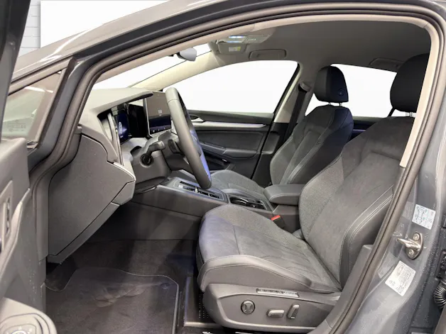 VW Golf VIII 1.5 eTSI United DSG