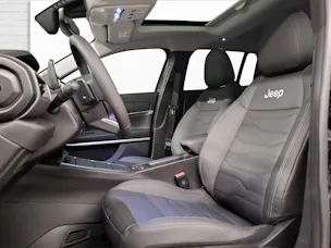 Jeep Avenger 1.2 MHEV Summit & Sky