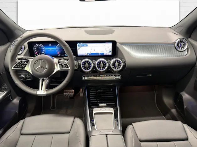 Mercedes-Benz GLA 200 Progressive Line Night Star