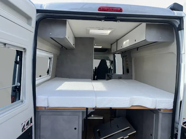 Peugeot CROSSCAMP ADVNTR 6.4 AT