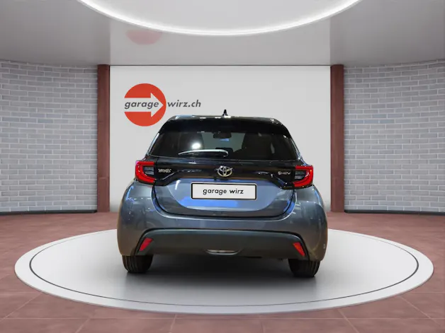 Toyota Yaris 1.5 VVT-i HSD Trend inkl. Winterräder / Servicepaket 4 Jahre / 60000 Km ab 1. IV