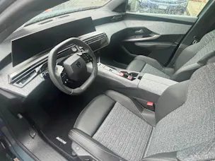 Peugeot 5008 1.2 Hybrid Allure Premium