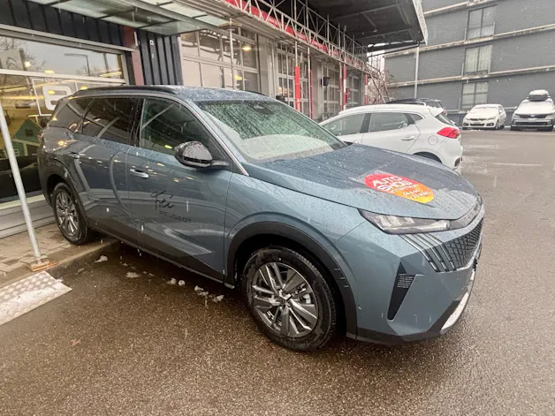 Peugeot 5008 1.2 Hybrid Allure Premium