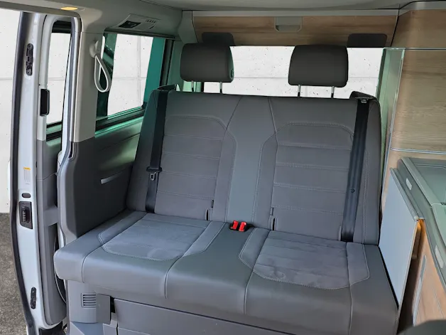 VW T6.1 California 3000 2.0 TDI 204 Ocean Edition Liberty DSG 4m