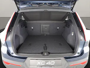 Volvo XC40 2.0 B3 MH Plus Dark