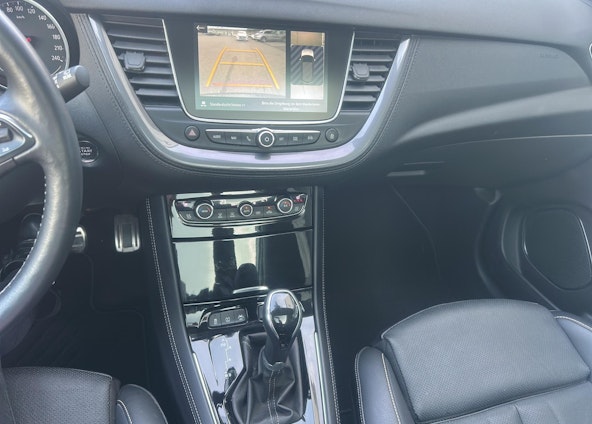 Vehicle image 8 Vehicle image 8