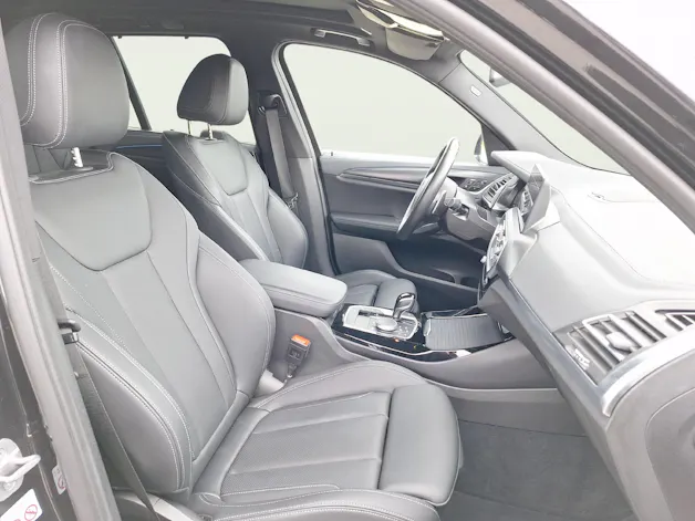 BMW X3 30e xDrive SAG