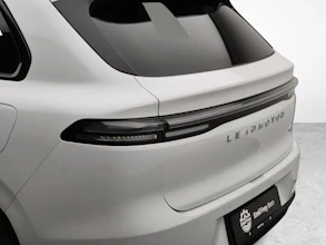 https://vehicle.imgix.net/4196122/67ca7fe0-f298-44c1-9ec5-2657419943df.jpg