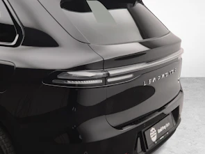 Fahrzeugbild LEAPMOTOR C10 Design AWD 1.99% Leasing bei Abschluss Emil Frey Protect
