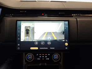 immagine del veicolo LAND ROVER Range Rover 3.0 Si6 P510e SV + Gancio traino elettrico e pneumatici invernali inclusi