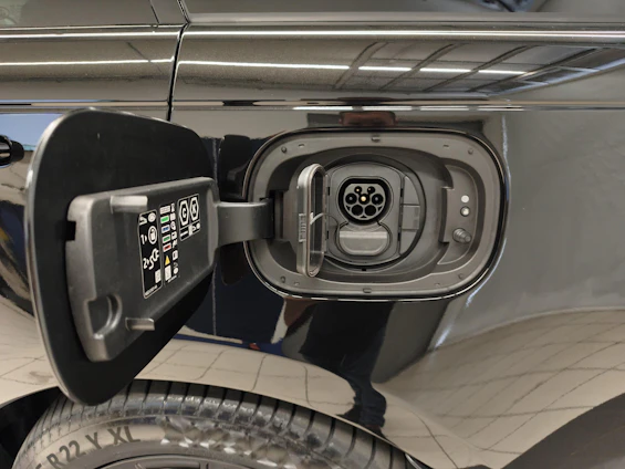 Fahrzeugbild 15 Fahrzeugbild 15