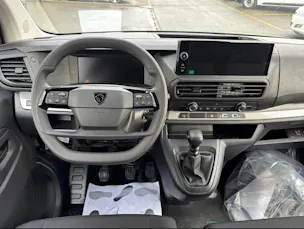 Peugeot Expert 2.0 BlueHDi 145 S&S Vertiefte Kabine Long